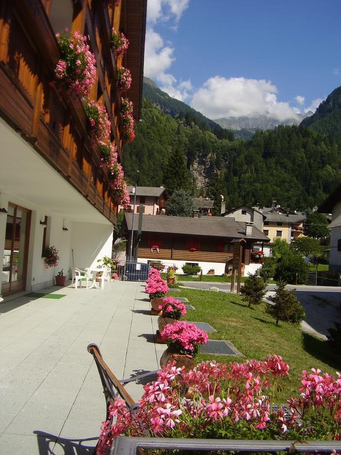 Baita Dei Pini Campodolcino Exteriér fotografie